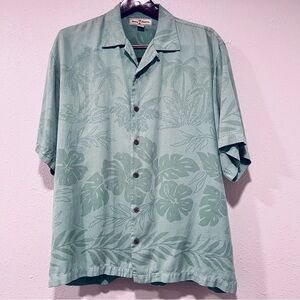 Tommy Bahama Silk Button Down Hawaiian Shirt Green Floral Print Men’s Size Large